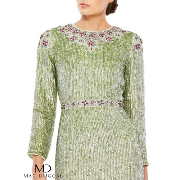 Mac Duggal Long Sleeve Sequin Dress Back Slit Women's Size 10 NWT - Picture 4 of 12